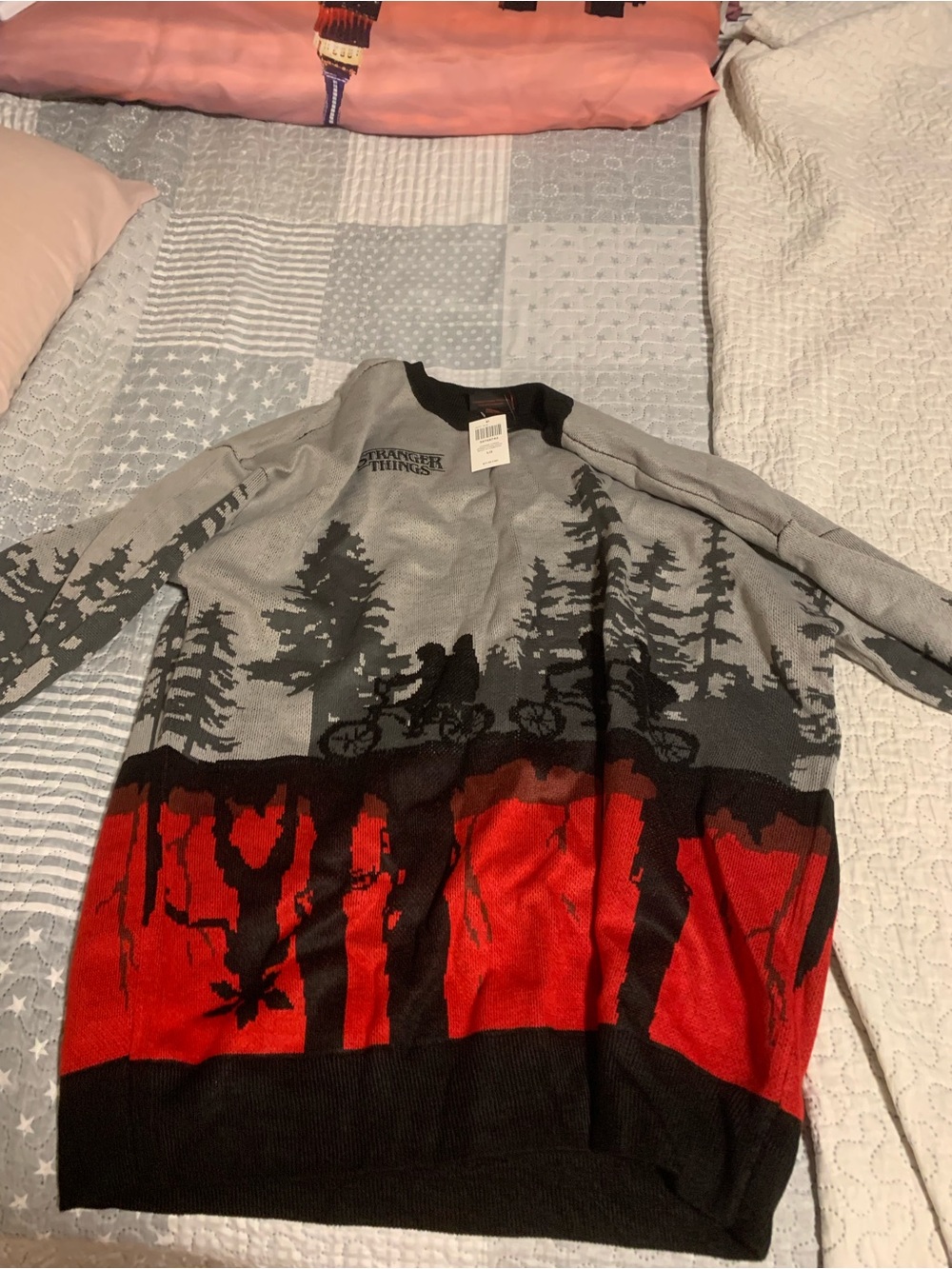 Stranger Things Sweater Size Large